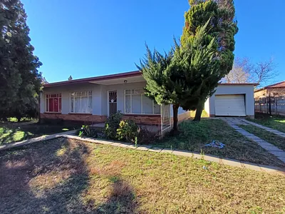 3 Bedroom House For Sale in Klerksdorp - LnzK.webp