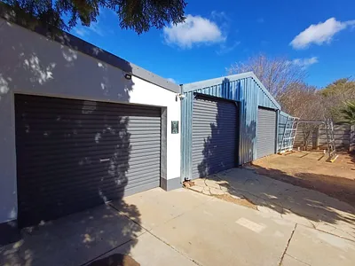 3 Bedroom House For Sale in Klerksdorp - U7dn.webp