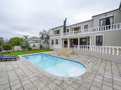 House For Sale in Malmesbury - cR4E.webp