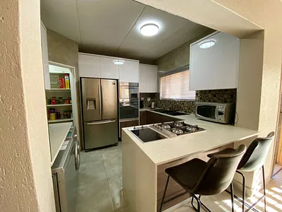 3 Bedroom Townhouse For Sale in Centurion - sj6w.webp
