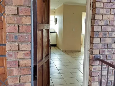 3 Bedroom Apartment For Sale in Witbank - vVFW.webp