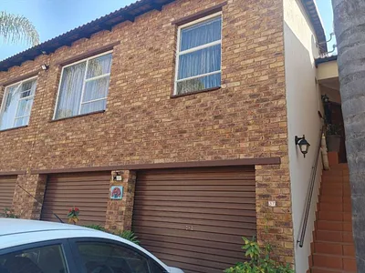 2 Bedroom Townhouse For Sale in Kempton Park - PmCI.webp