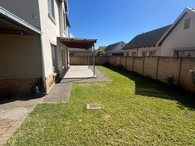 3 Bedroom Townhouse For Sale in Pretoria - AUUH.webp