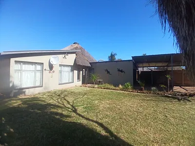 3 Bedroom House For Sale in Klerksdorp - g7ja.webp