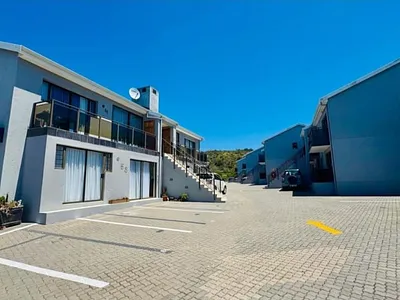 2 Bedroom Apartment For Sale in Mossel Bay - C3F0.webp