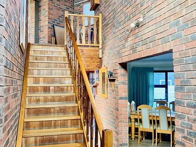 4 Bedroom House For Sale in Port Elizabeth - Xz2P.webp