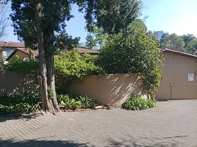 2 Bedroom Townhouse For Sale in Sandton - bWZa.webp
