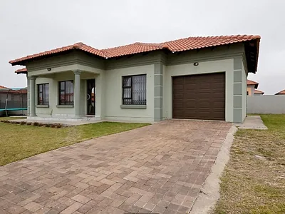 3 Bedroom House For Sale in Ermelo - iQst.webp