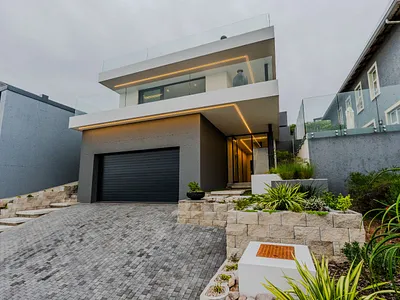 3 Bedroom House For Sale in Mossel Bay - jJsF.webp