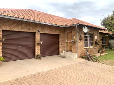 3 Bedroom House For Sale in Modimolle - TlWj.webp