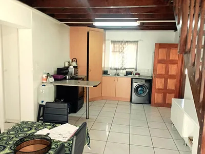 3 Bedroom Townhouse For Sale in Johannesburg - pbiZ.webp