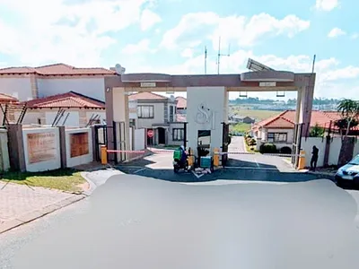 3 Bedroom House For Sale in Midrand - HeBO.webp