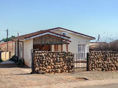 3 Bedroom House For Sale in Barberton - 2jy2.webp