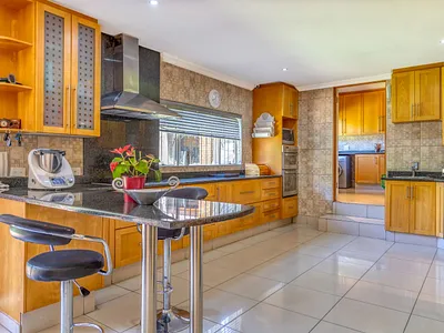 3 Bedroom House For Sale in Randburg - H9ah.webp