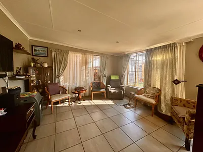 4 Bedroom House For Sale in Centurion - u6Rp.webp