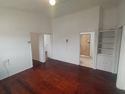 3 Bedroom House For Sale in Port Elizabeth - Dm9G.webp