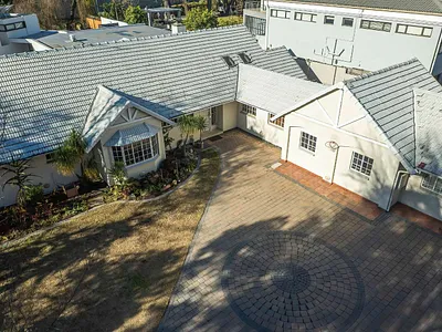 4 Bedroom House For Sale in Sandton - 69Od.webp