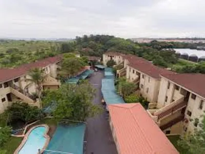 2 Bedroom Apartment For Sale in Ballito - FKzU.webp