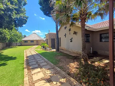5 Bedroom House For Sale in Stilfontein - tTFR.webp