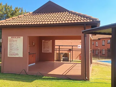 2 Bedroom Apartment For Sale in Kempton Park - img