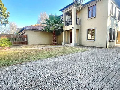 4 Bedroom House To Rent in Pretoria - C1W4.webp