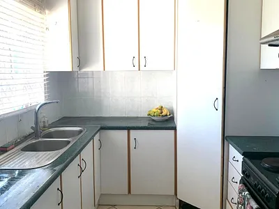 4 Bedroom Townhouse To Rent in Umhlanga - aUgE.webp