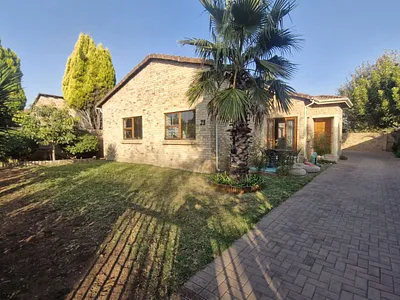 2 Bedroom House For Sale in Sandton - GXyd.webp