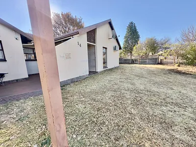 3 Bedroom House For Sale in Secunda - VAqK.webp