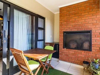 2 Bedroom Townhouse For Sale in Edenvale - img