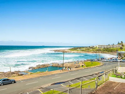 2 Bedroom Townhouse For Sale in Margate - img