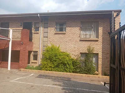 2 Bedroom Apartment For Sale in Germiston - img