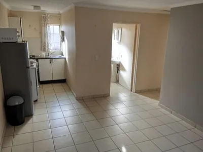2 Bedroom Apartment For Sale in Witbank - dKQv.webp
