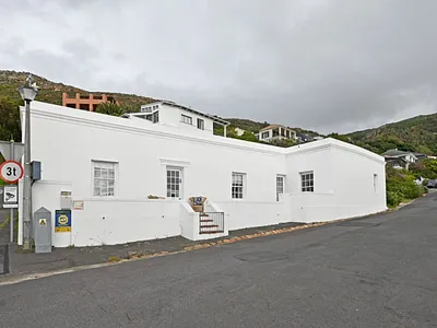 2 Bedroom House For Sale in Simons Town - iPdO.webp
