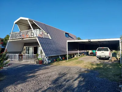 3 Bedroom House For Sale in Graaff-Reinet - Mf31.webp
