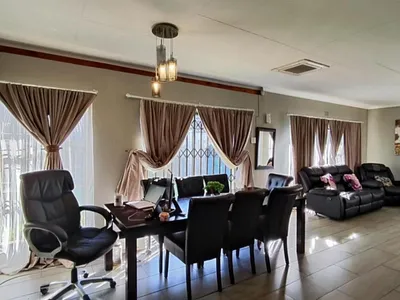 3 Bedroom House For Sale in Boksburg - P5aB.webp