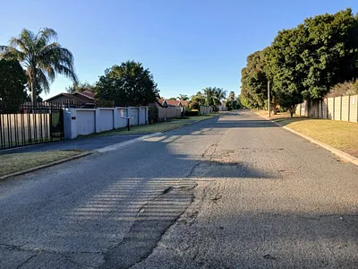 3 Bedroom House For Sale in Kempton Park - anJZ.webp