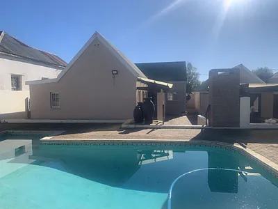 2 Bedroom House For Sale in Albertinia - w2jd.webp