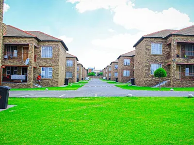 2 Bedroom Apartment For Sale in Midrand - 6dvg.webp
