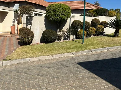 3 Bedroom Townhouse To Rent in Kempton Park - Lydz.webp