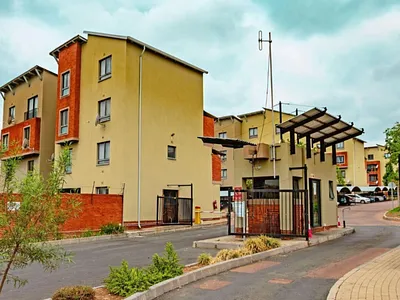 2 Bedroom Apartment For Sale in Midrand - VgVI.webp