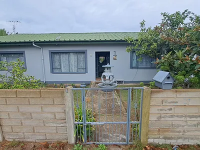 5 Bedroom House For Sale in Hartenbos - TVMD.webp