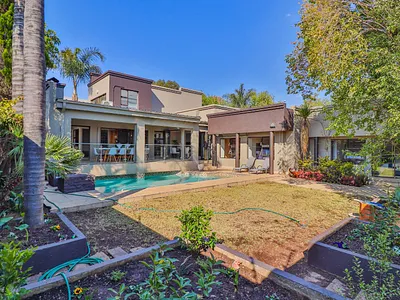 3 Bedroom House For Sale in Edenvale - Gze8.webp