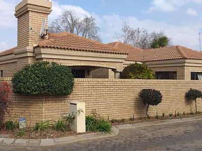 3 Bedroom House For Sale in Benoni - sItg.webp