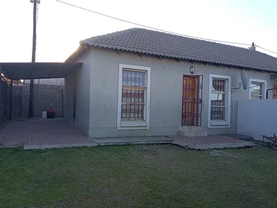 2 Bedroom House For Sale in Ermelo - A77i.webp