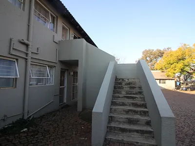 2 Bedroom Apartment For Sale in Randburg - AEjU.webp