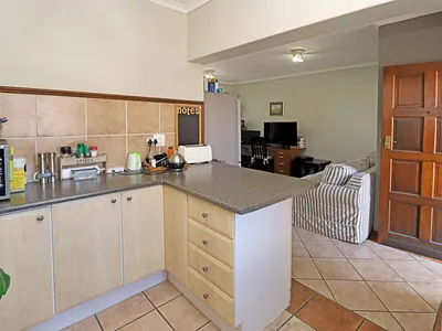 2 Bedroom Apartment For Sale in Pretoria - Dtvh.webp