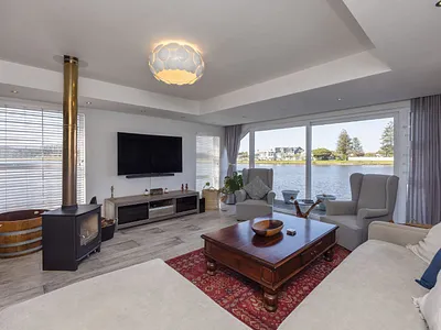 3 Bedroom House For Sale in Milnerton - QrzS.webp