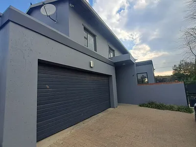 3 Bedroom Apartment For Sale in Benoni - 645F.webp