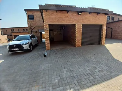 2 Bedroom Townhouse For Sale in Kempton Park - MiuW.webp