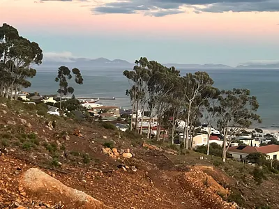 Vacant Land For Sale in Gordons Bay - IzNF.webp